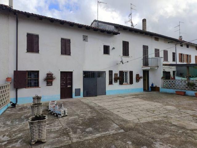 Villa Indipendente in vendita a Casale Popolo, Piemonte