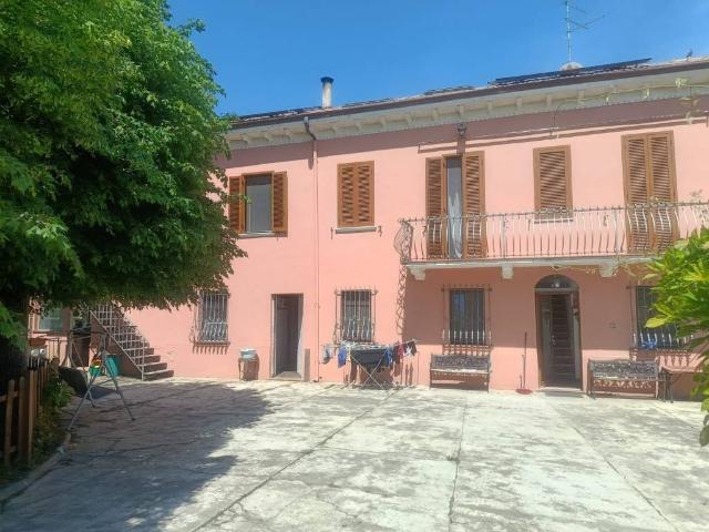 Villa Indipendente in vendita a Casale Popolo, Piemonte