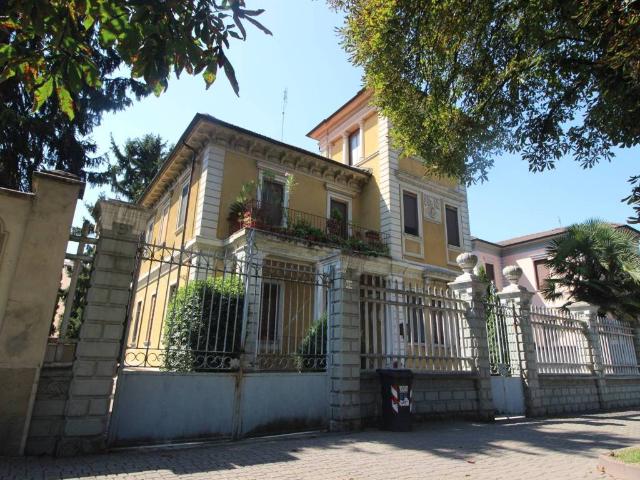 Villa Indipendente in vendita a Piemonte, Alessandria