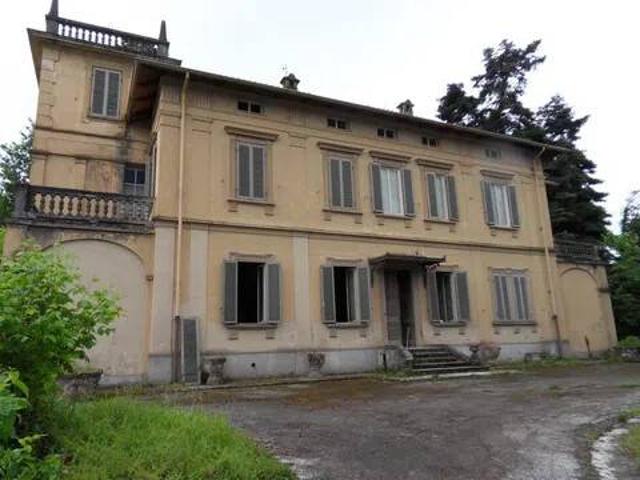 Villa Indipendente in vendita a Ronzone, Piemonte
