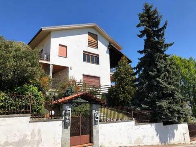 Villa Indipendente in vendita a Ronzone, Piemonte