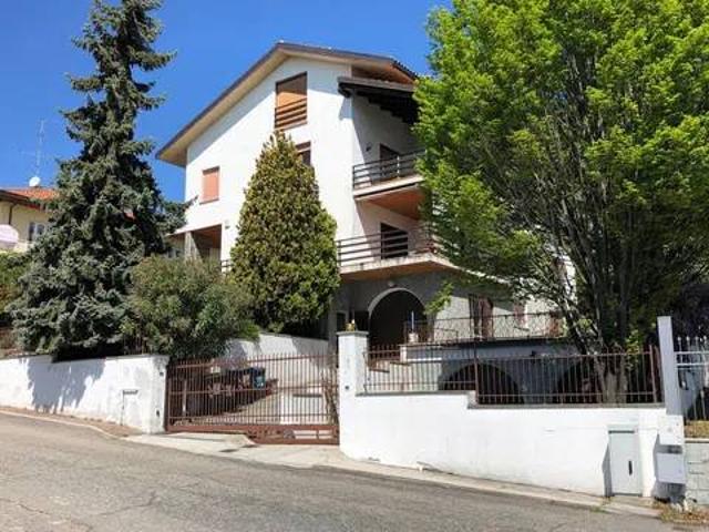Villa Indipendente in vendita a Ronzone, Piemonte