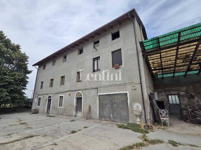 Villa Indipendente in vendita a San Bernardino, Piemonte