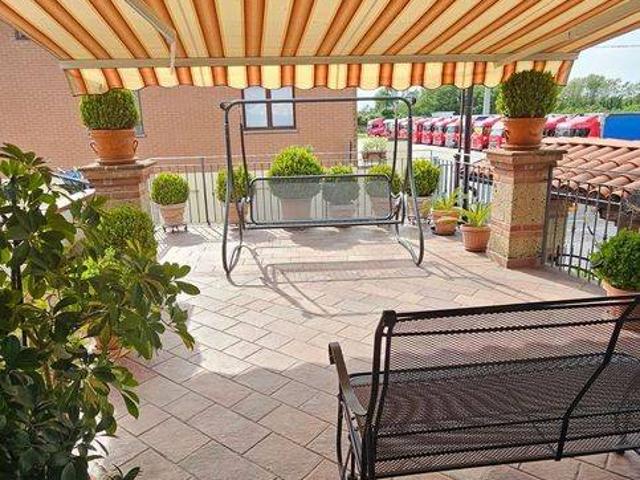 Villa Indipendente in vendita a Oltreponte, Piemonte