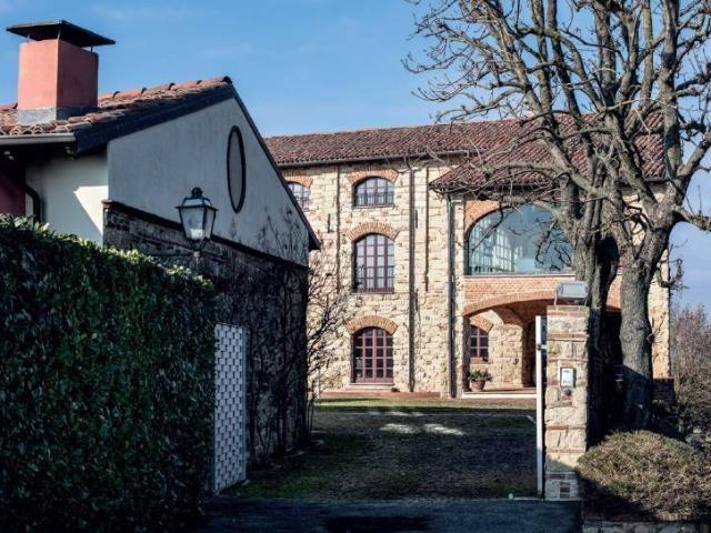 Villa Indipendente in vendita a Oltreponte, Piemonte
