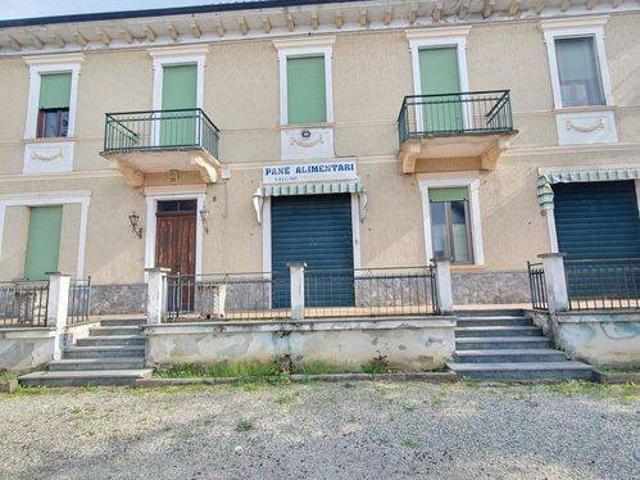 Villa Indipendente in vendita a Roncaglia, Piemonte