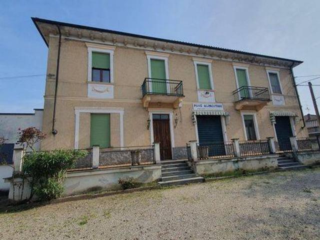 Villa Indipendente in vendita a Roncaglia, Piemonte