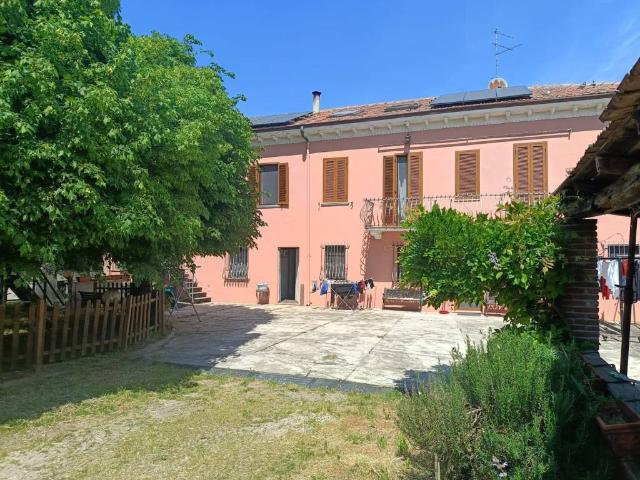 Villa Indipendente in vendita a Casale Popolo, Piemonte