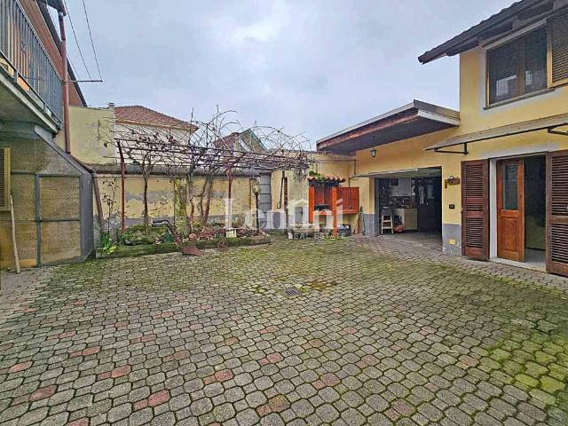 Villa Indipendente in vendita a Casale Popolo, Piemonte