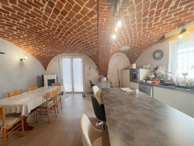 Villa Indipendente in vendita a Piemonte, Alessandria