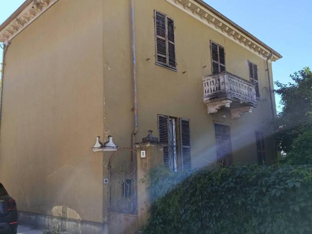 Villa Indipendente in vendita a Piemonte, Alessandria