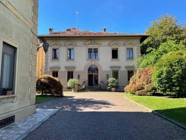 Villa Indipendente in vendita a Ronzone, Piemonte