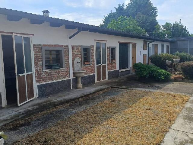 Villa Indipendente in vendita a Casale Popolo, Piemonte
