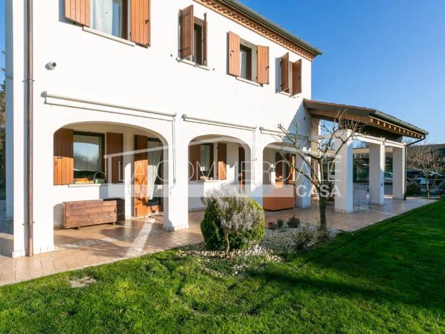 Villa Indipendente in vendita a Caberlotto, Casale Sul Sile
