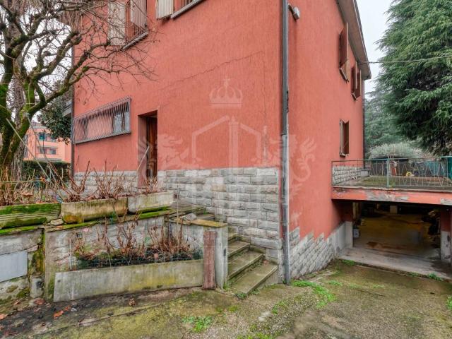 Villa Indipendente in vendita a Unione dei comuni Valli del Reno, Lavino e Samoggia, Casalecchio Di Reno