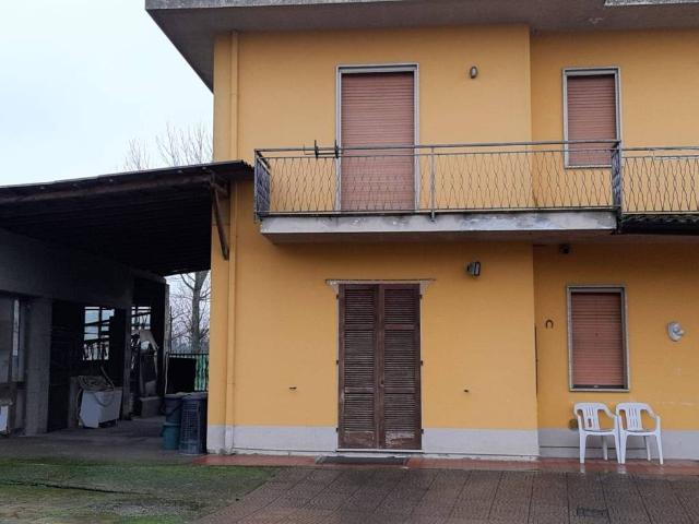 Villa Indipendente in vendita a Casaletto Ceredano, Lombardia