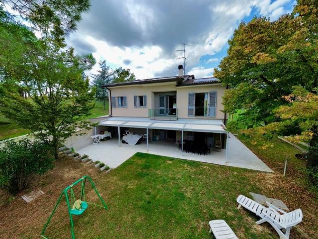 Villa Indipendente in vendita a Nuovo Circondario Imolese, Casalfiumanese