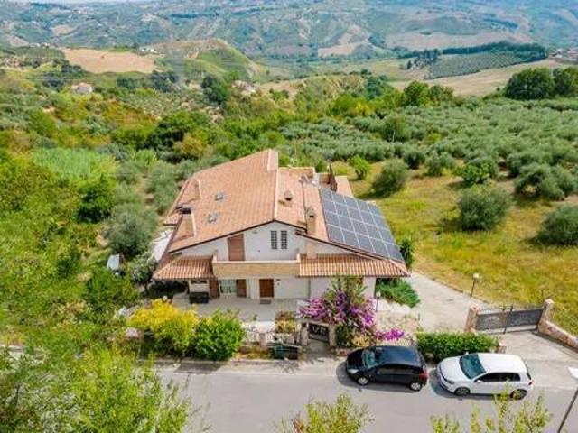 Villa Indipendente in vendita a Casalincontrada, Chieti