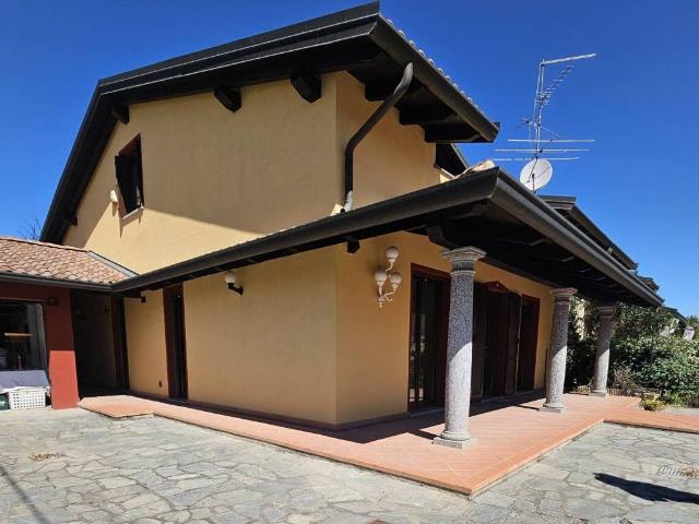 Villa Indipendente in vendita a Piemonte, Novara