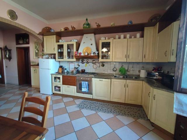 Villa Indipendente in vendita a Casalmaggiore, Lombardia
