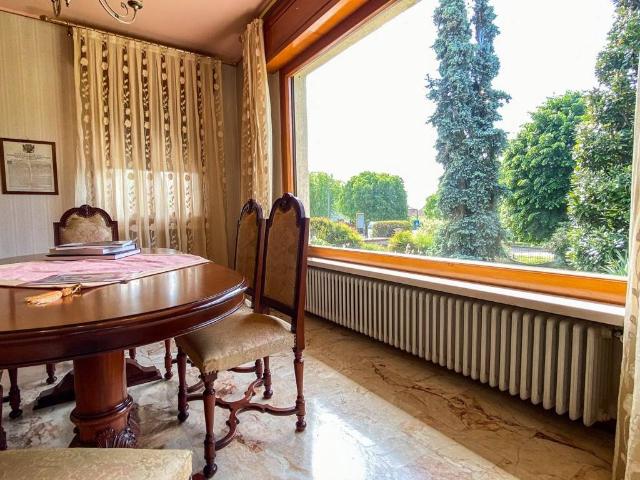 Villa Indipendente in vendita a Casalmaggiore, Lombardia