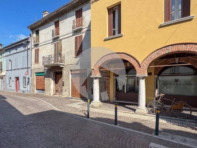 Villa Indipendente in vendita a Casalmaggiore, Lombardia