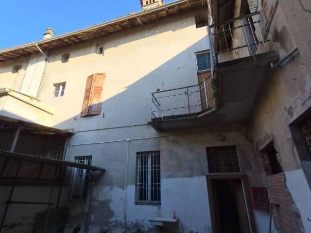 Villa Indipendente in vendita a Casalmaggiore, Lombardia