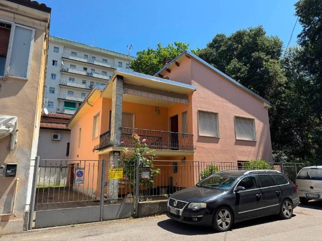 Villa Indipendente in vendita a Casalmaggiore, Lombardia