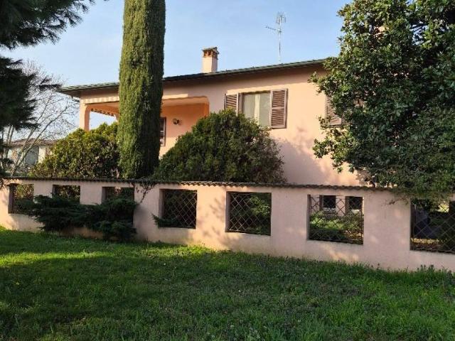 Villa Indipendente in vendita a Casalmorano, Lombardia