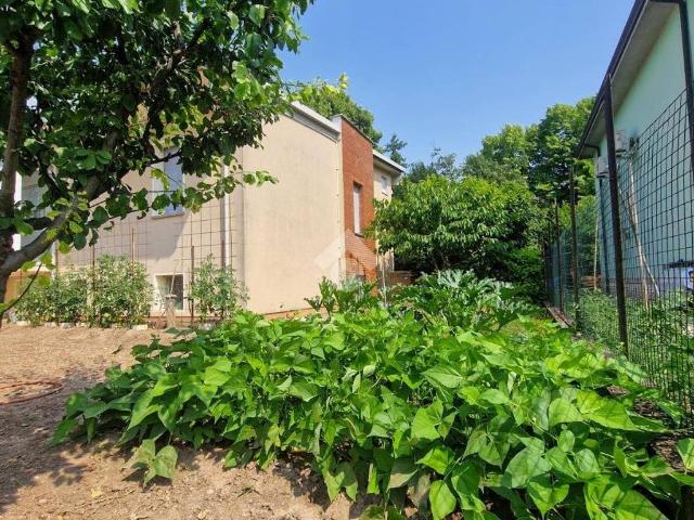 Villa Indipendente in vendita a Casalmoro, Lombardia