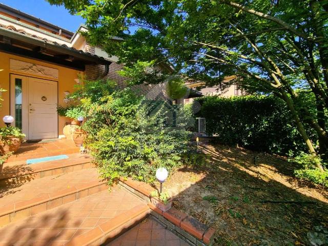 Villa Indipendente in vendita a Ducatona, Casalpusterlengo