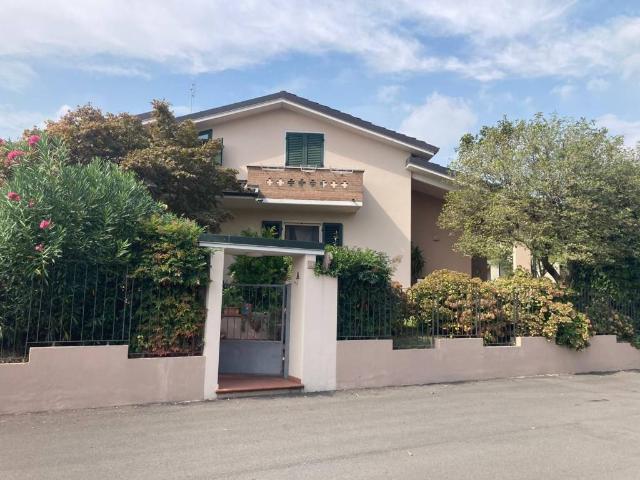 Villa Indipendente in vendita a Ducatona, Casalpusterlengo