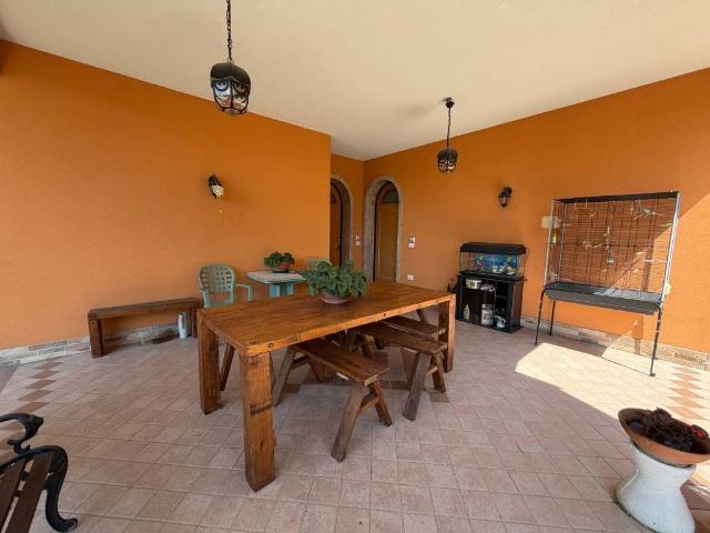 Villa Indipendente in vendita a Casalromano, Lombardia