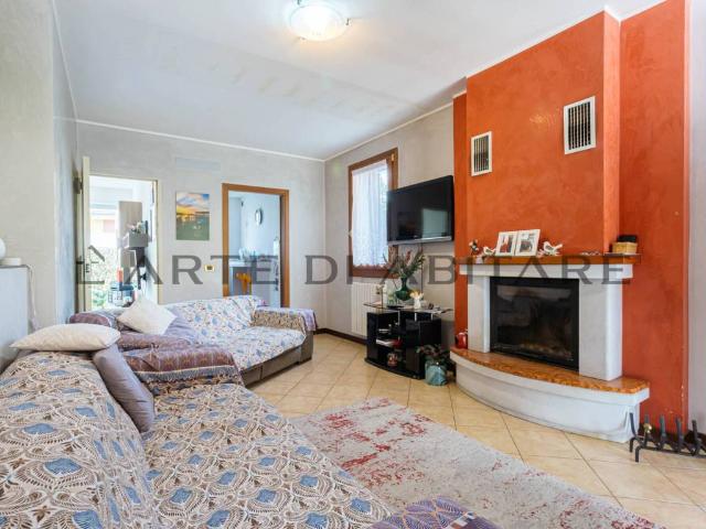 Villa Indipendente in vendita a Casalserugo, Padova