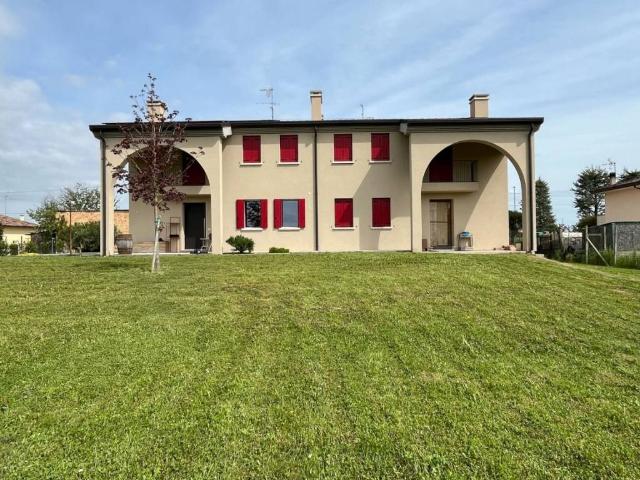Villa Indipendente in vendita a Casalserugo, Veneto