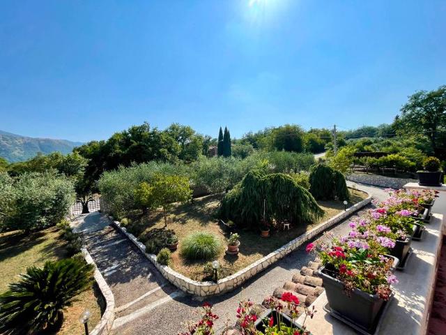 Villa Indipendente in vendita a Casalvieri, Lazio