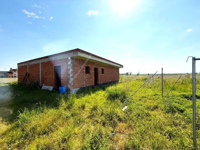 Villa Indipendente in vendita a Piemonte, Novara