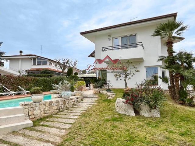 Villa Indipendente in vendita a Barialto, Puglia
