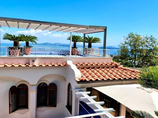 Villa Indipendente in vendita a Bagni, Casamicciola Terme
