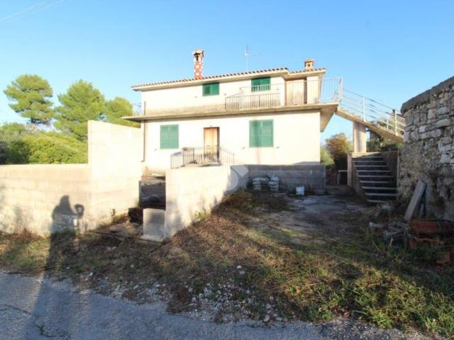 Villa Indipendente in vendita a Collelungo, Casaprota