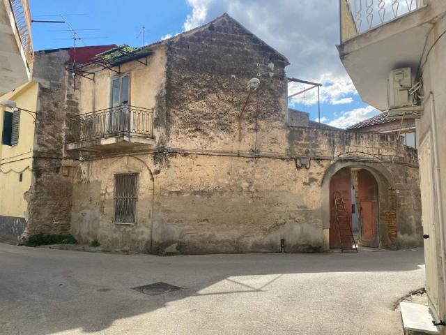 Villa Indipendente in vendita a Casapulla, Campania
