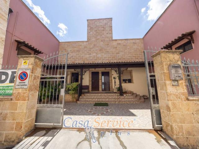 Villa Indipendente in vendita a Puglia, Lecce