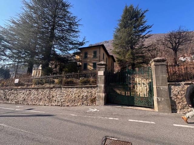 Villa Indipendente in vendita a Casargo, Lombardia