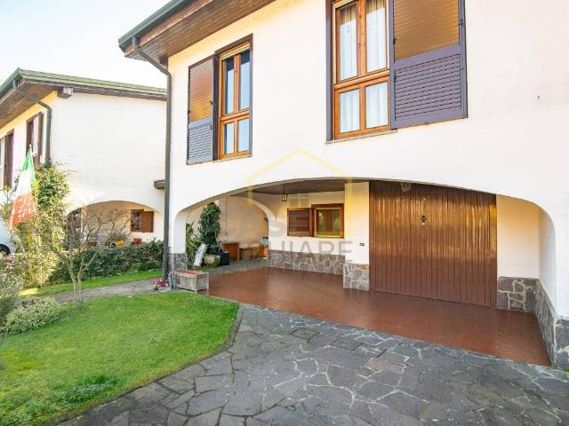 Villa Indipendente in vendita a Unione dei Comuni I Fontanili, Casarile