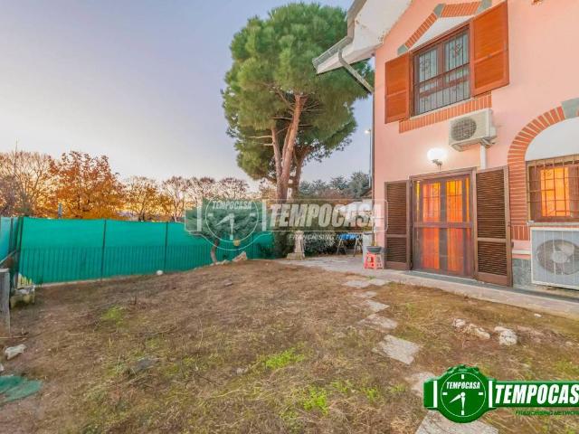 Villa Indipendente in vendita a Unione dei Comuni I Fontanili, Casarile