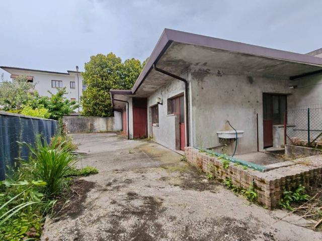 Villa Indipendente in vendita a Casarsa Della Delizia, Friuli-Venezia Giulia