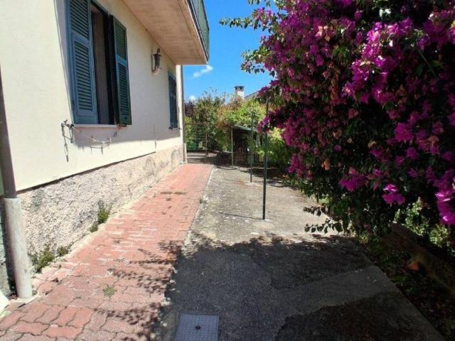Villa Indipendente in vendita a Verici superiore, Casarza Ligure