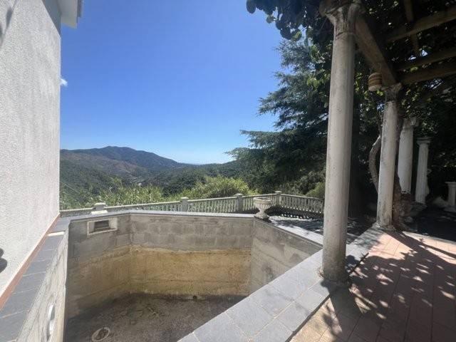 Villa Indipendente in vendita a Bargone, Casarza Ligure