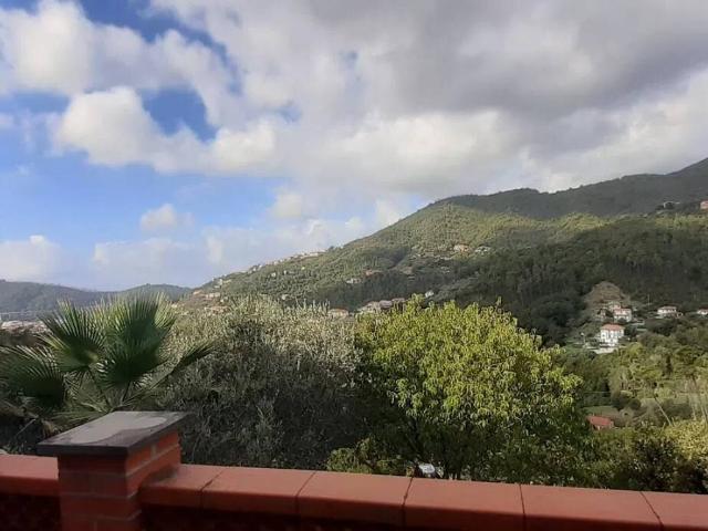 Villa Indipendente in vendita a Verici superiore, Casarza Ligure