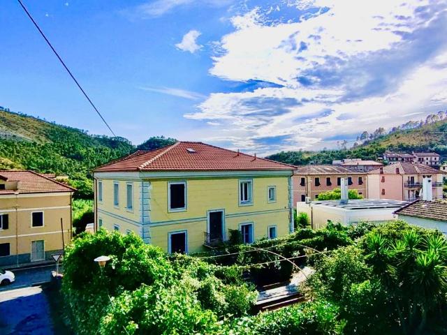 Villa Indipendente in vendita a Casarza Ligure, Liguria